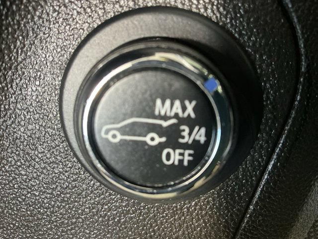 Used 2023 GMC Acadia SLT AWD/4WD image 7