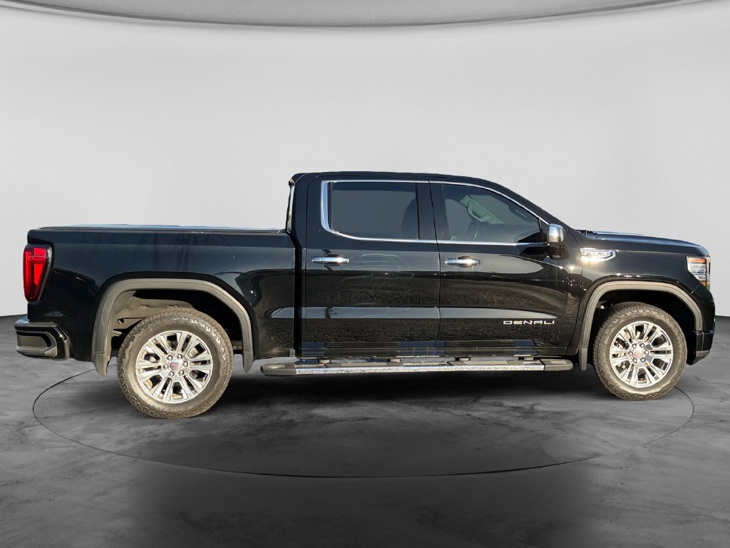 Used 2023 GMC Sierra 1500 Denali w/ Technology Package AWD/4WD image 12