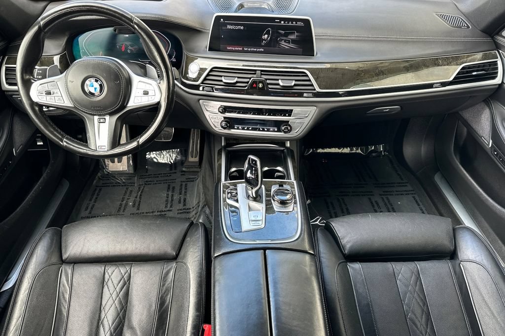 Used 2022 BMW 750i xDrive w/ Executive Package AWD/4WD image 14