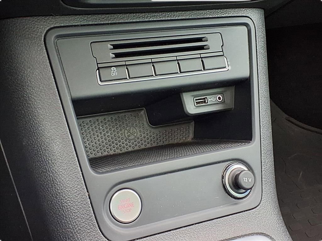 Used 2017 Volkswagen Tiguan Sport image 13