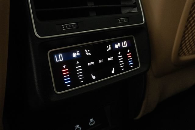 Used 2025 Audi Q8 Premium Plus AWD/4WD image 25