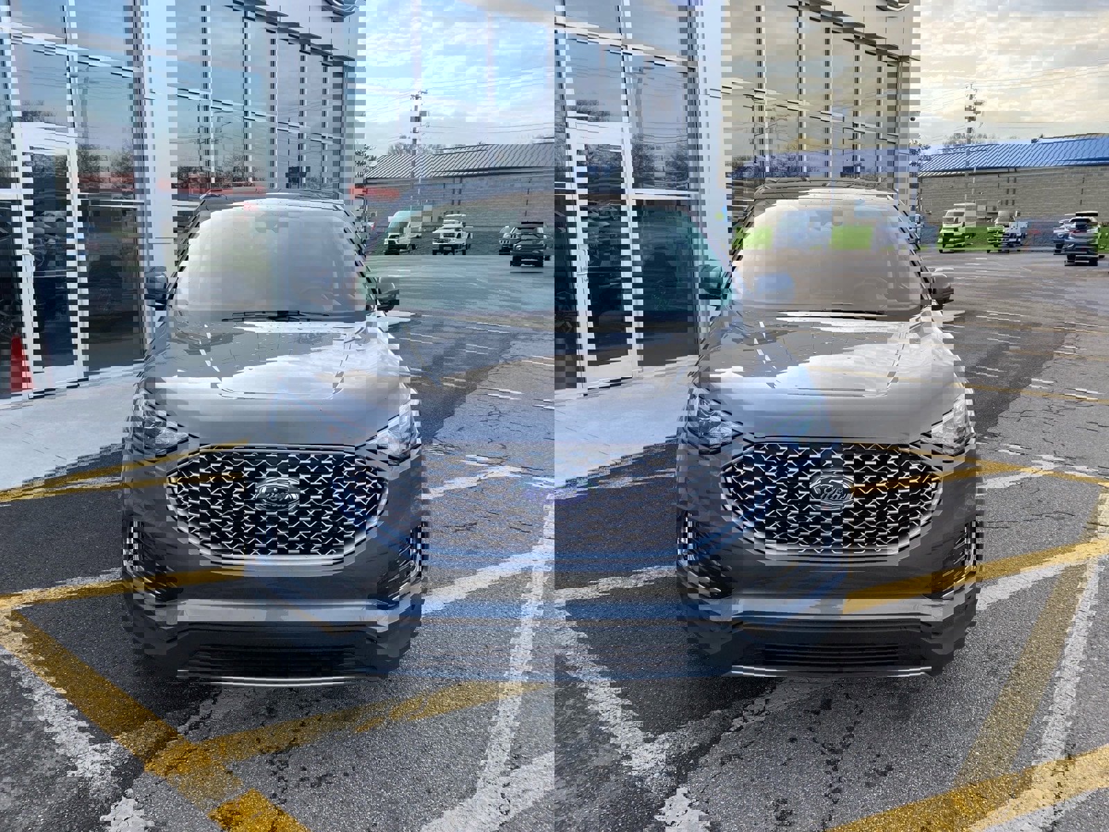 Used 2024 Ford Edge SEL w/ Convenience Package image 8