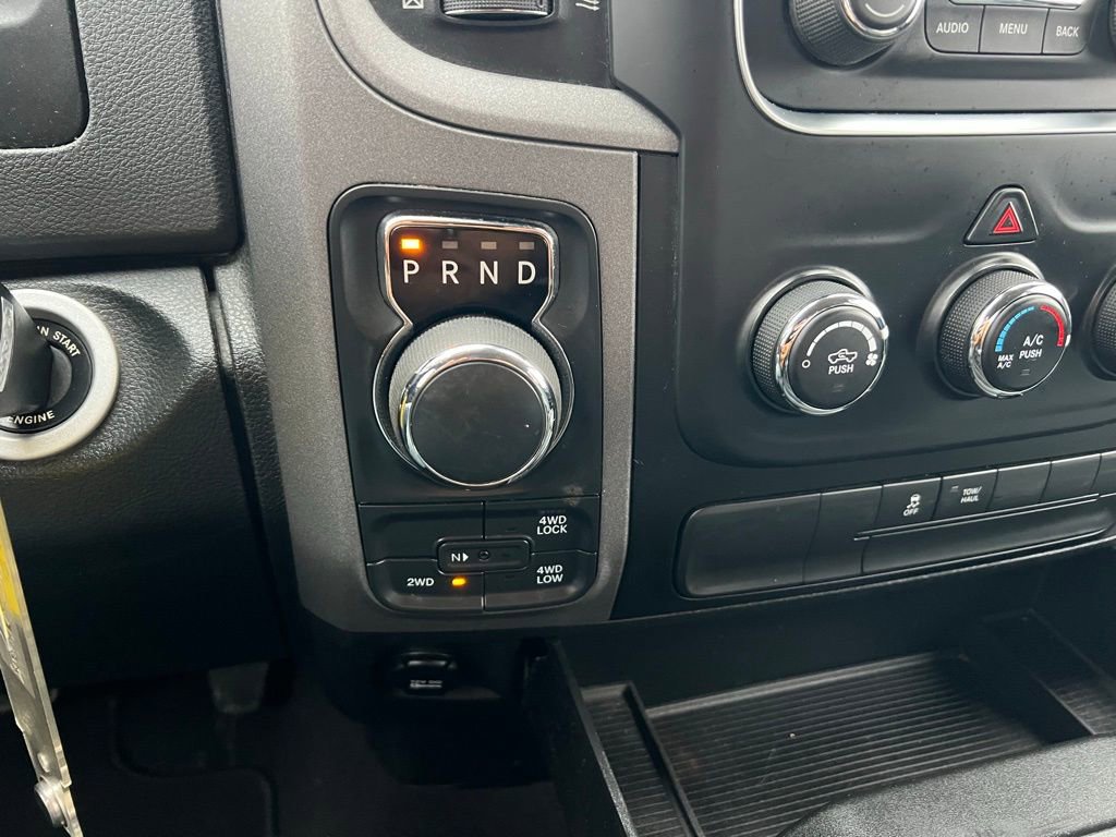 Used 2015 RAM 1500 Express image 29