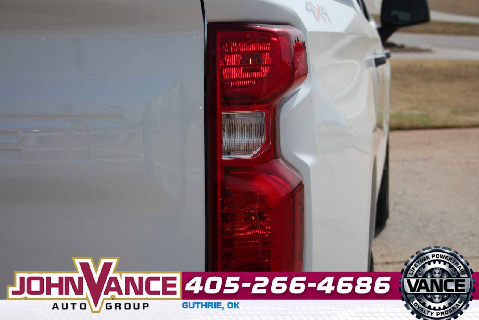 Used 2022 Chevrolet Silverado 1500 Custom image 10