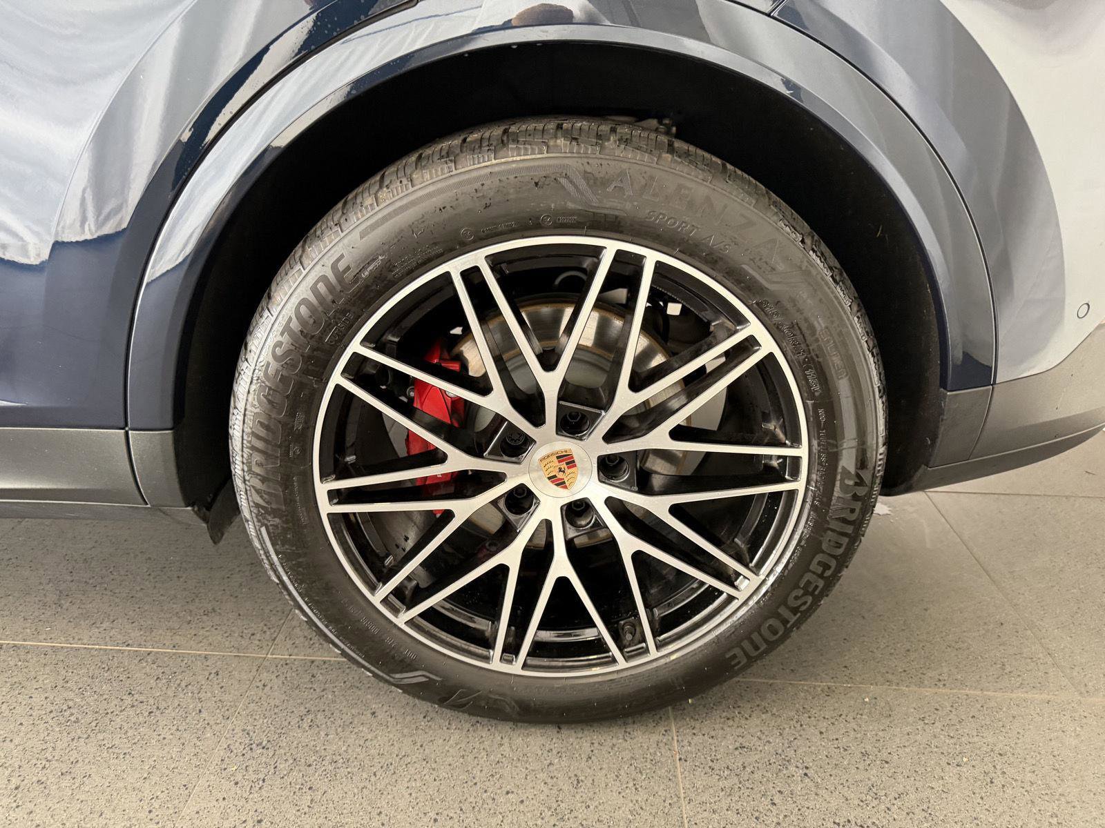 Certified 2025 Porsche Cayenne S image 11