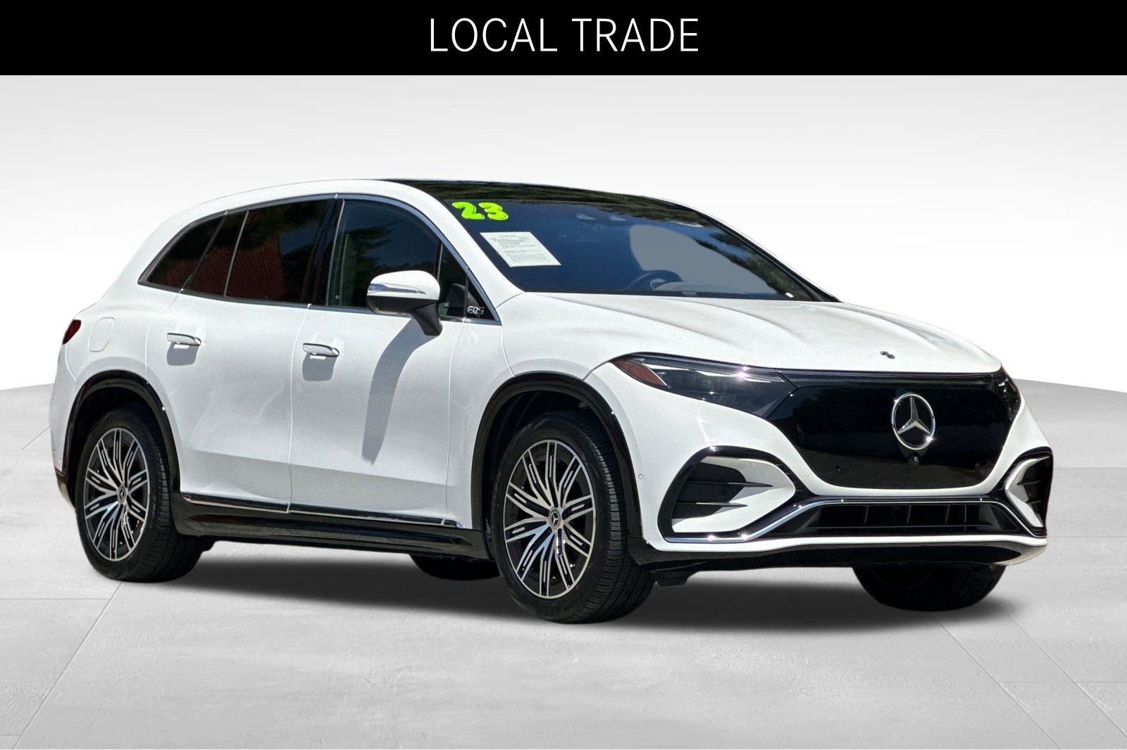 Used 2023 Mercedes-Benz EQS 580 4MATIC SUV image 2