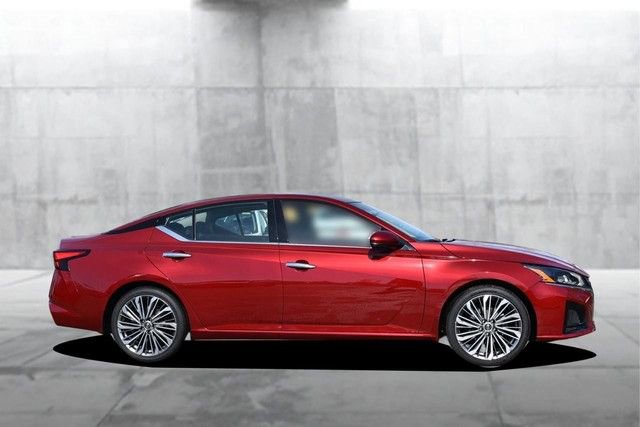 Certified 2025 Nissan Altima 2.5 SL image 5