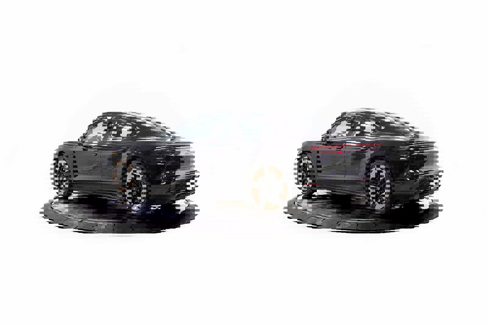 New 2026 Porsche Taycan Turbo S image 3