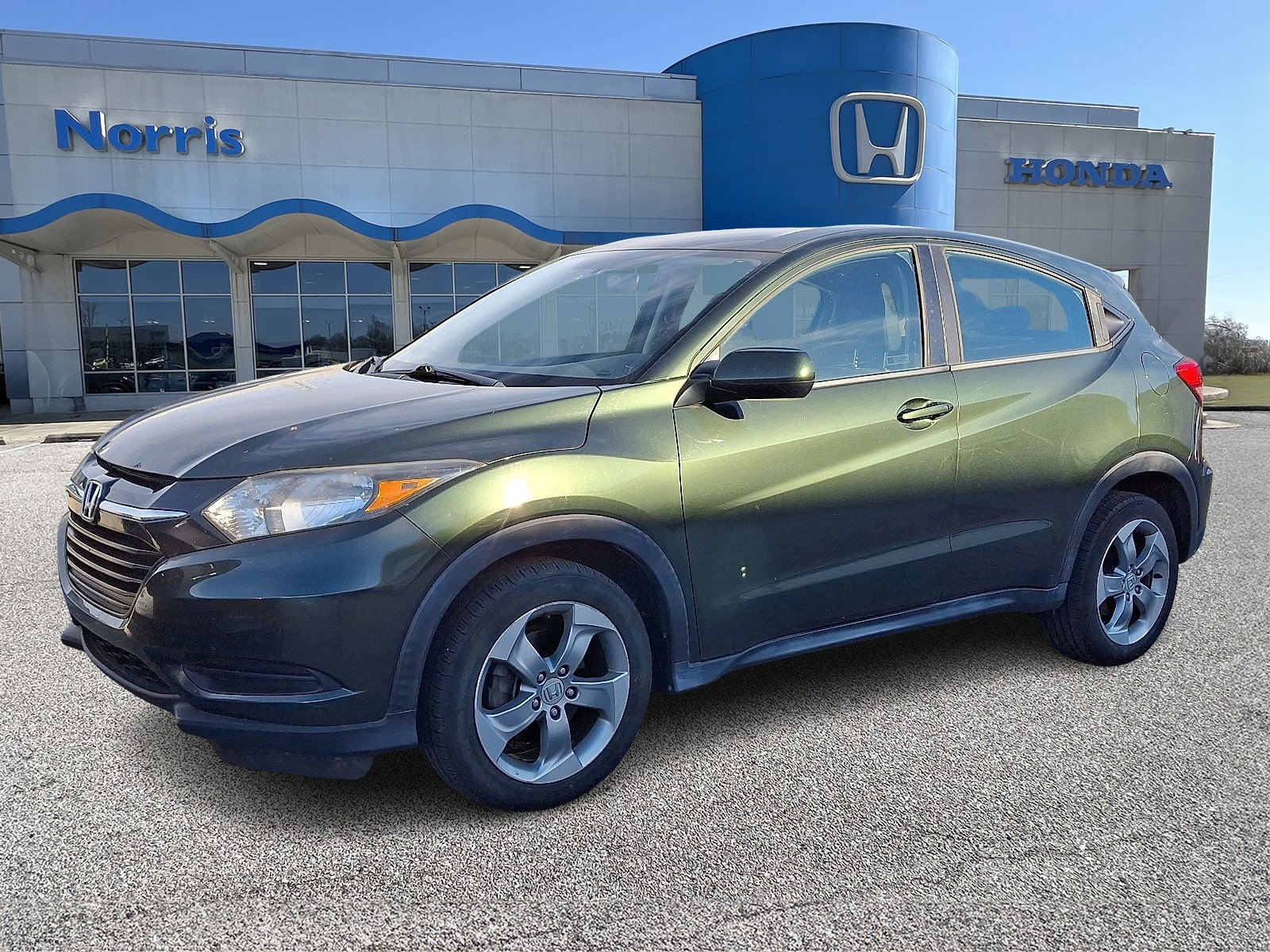 Used 2018 Honda HR-V LX image 2