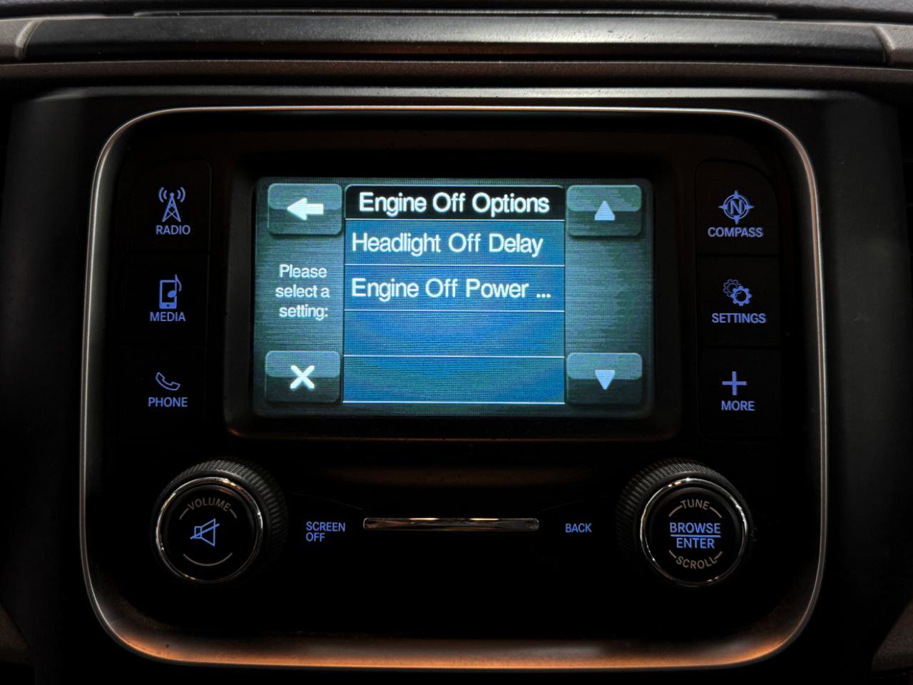 Used 2018 RAM 2500 Tradesman w/ Chrome Appearance Group image 26