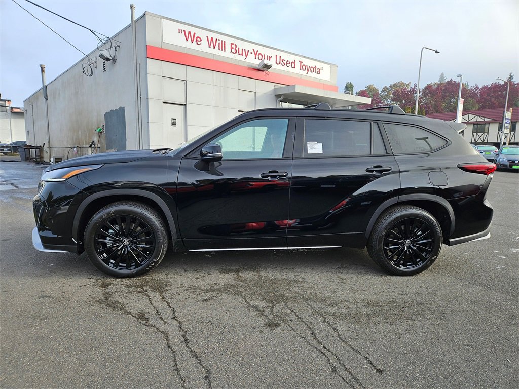 New 2025 Toyota Highlander XSE image 6