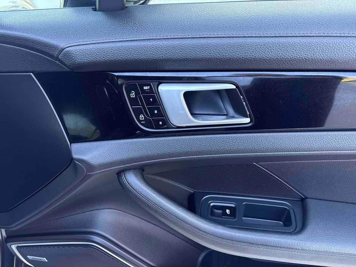 Used 2020 Porsche Panamera 4 w/ Premium Package Plus image 18
