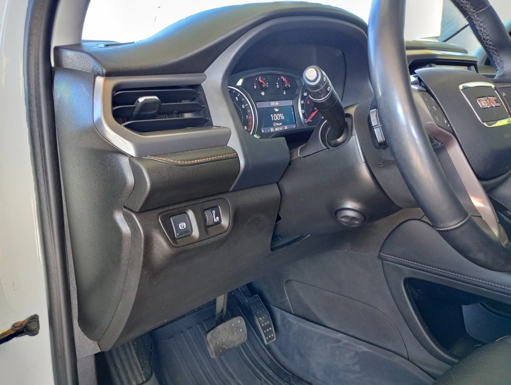 Used 2023 GMC Acadia AT4 w/ Preferred Package AWD/4WD image 14