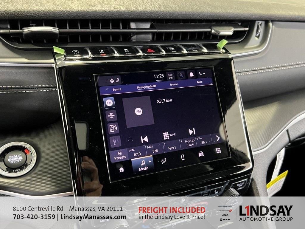 New 2025 Jeep Grand Cherokee Laredo w/ Luxury Tech Group I image 29