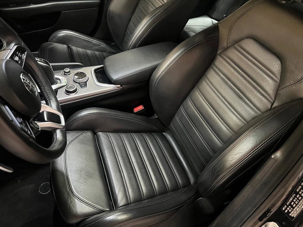 Used 2021 Alfa Romeo Giulia Ti Sport image 15