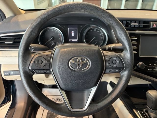 Used 2018 Toyota Camry LE FWD image 12