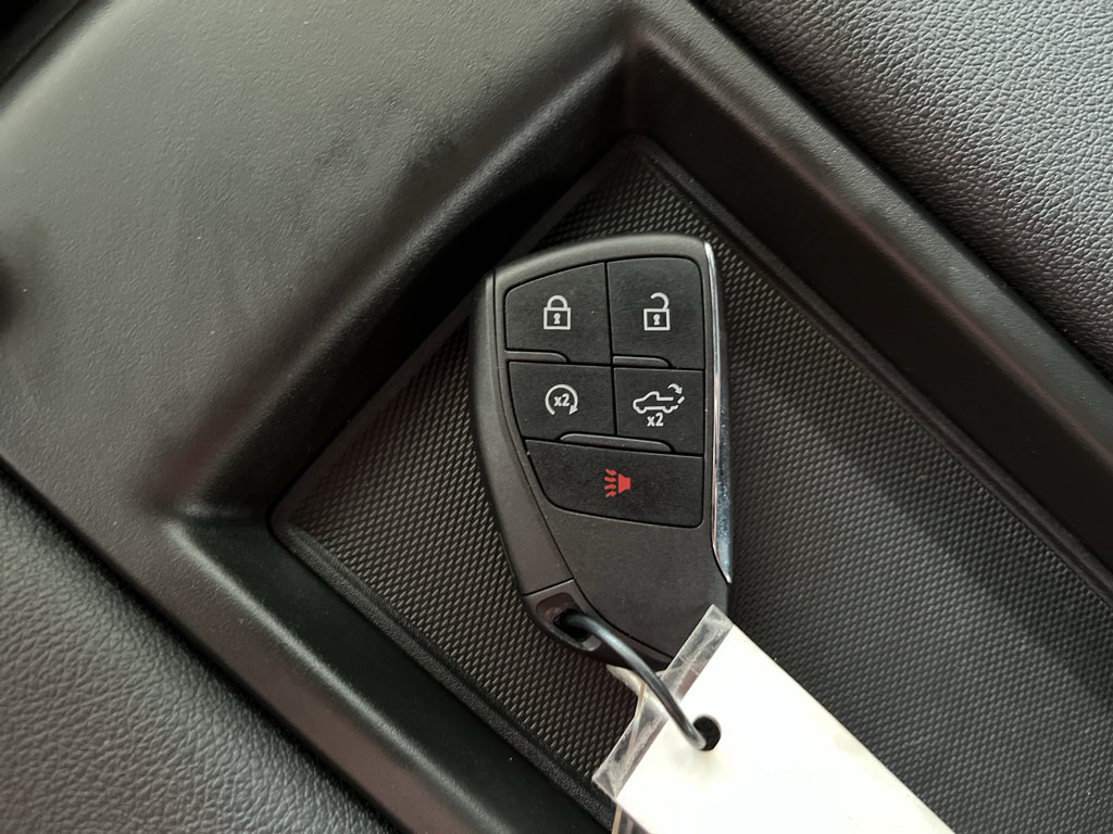 Used 2023 Chevrolet Silverado 1500 LT AWD/4WD image 30