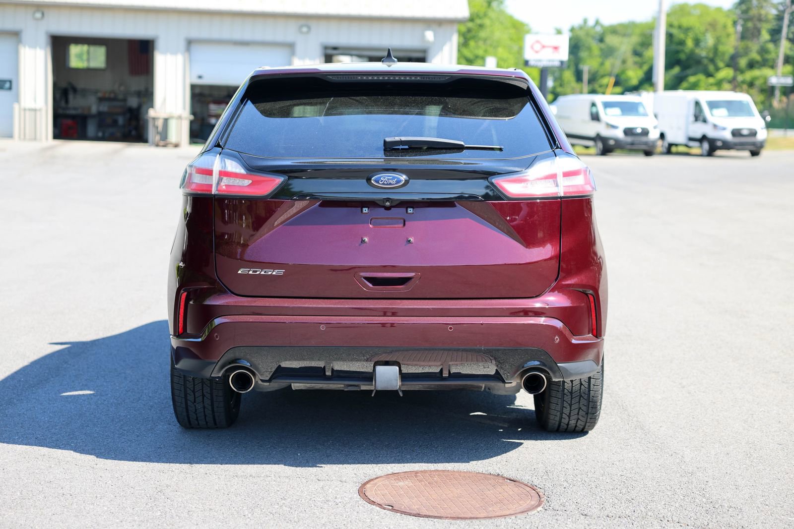 Used 2020 Ford Edge ST-Line w/ Cold Weather Package AWD/4WD image 8