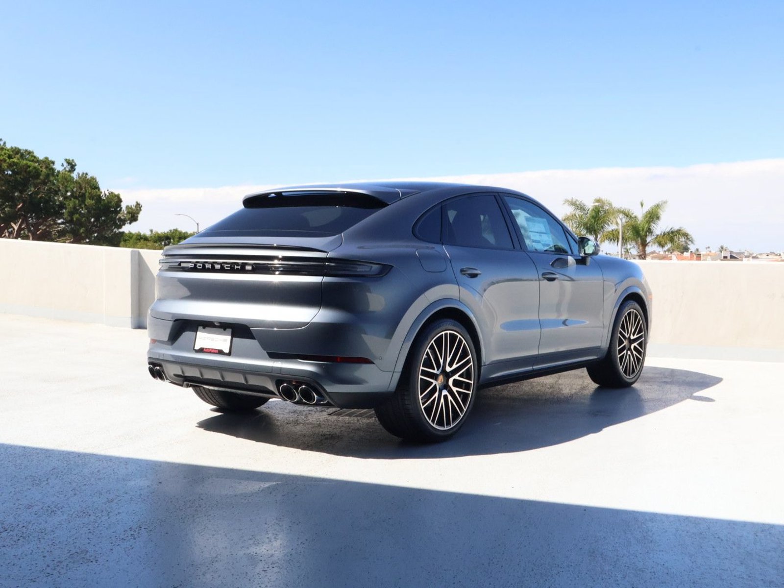 New 2026 Porsche Cayenne Coupe AWD/4WD image 9
