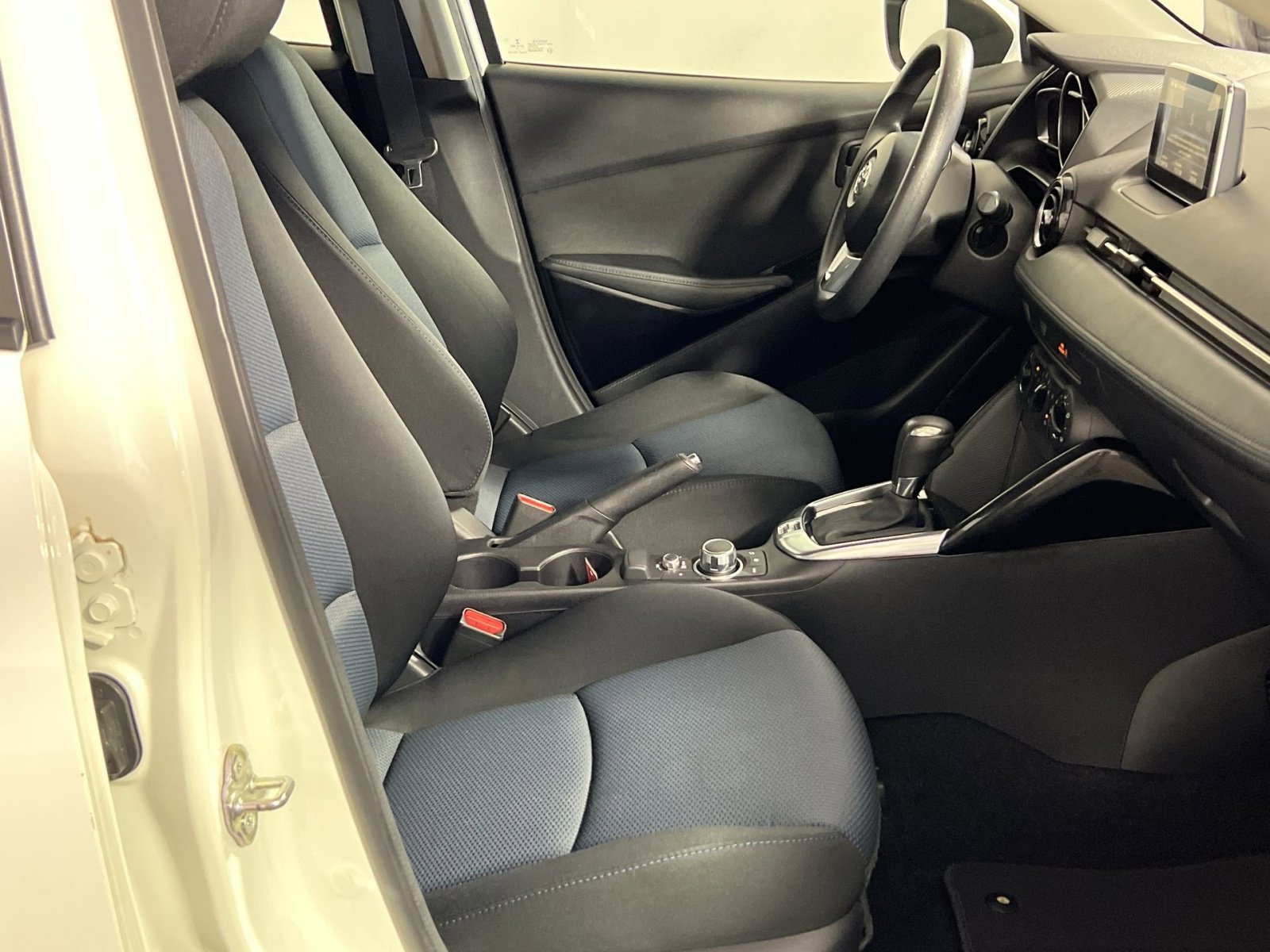 Used 2017 Toyota Yaris iA FWD image 29