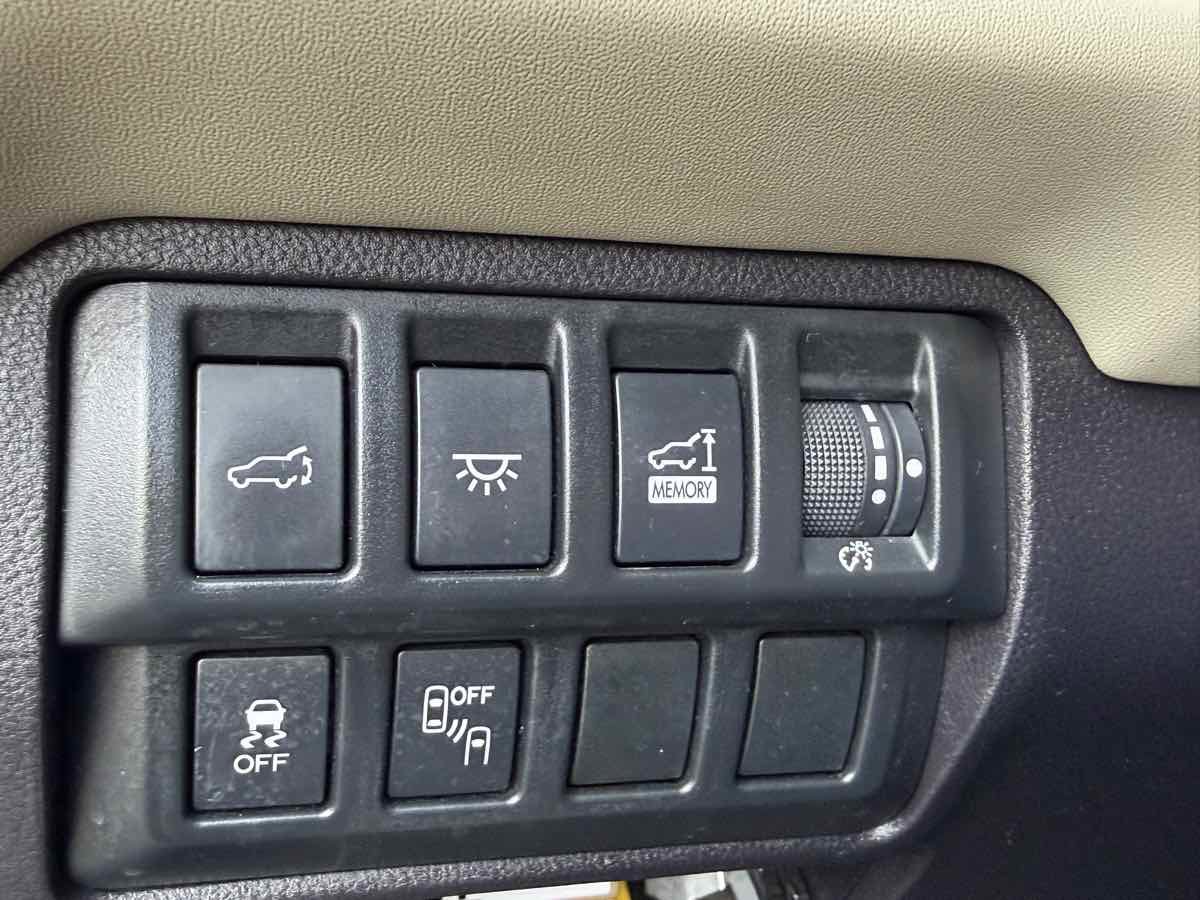 Used 2020 Subaru Ascent Limited w/ Technology Package image 21