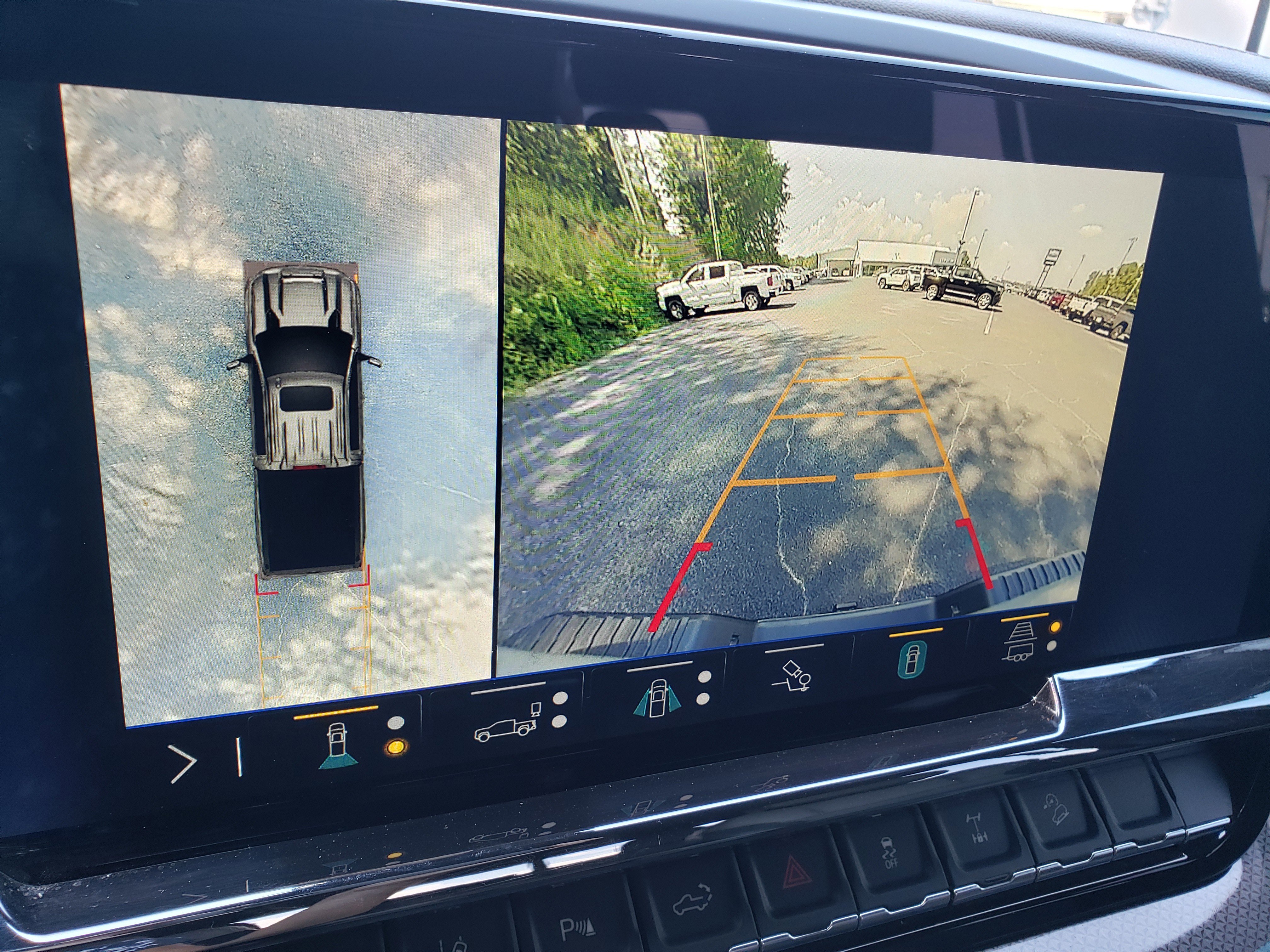 Used 2024 Chevrolet Silverado 2500 ZR2 w/ Technology Package image 39