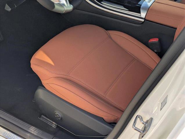 New 2025 Mercedes-Benz C 300 Sedan image 4