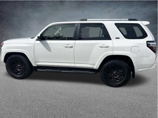 Used 2020 Toyota 4Runner SR5 RWD image 19