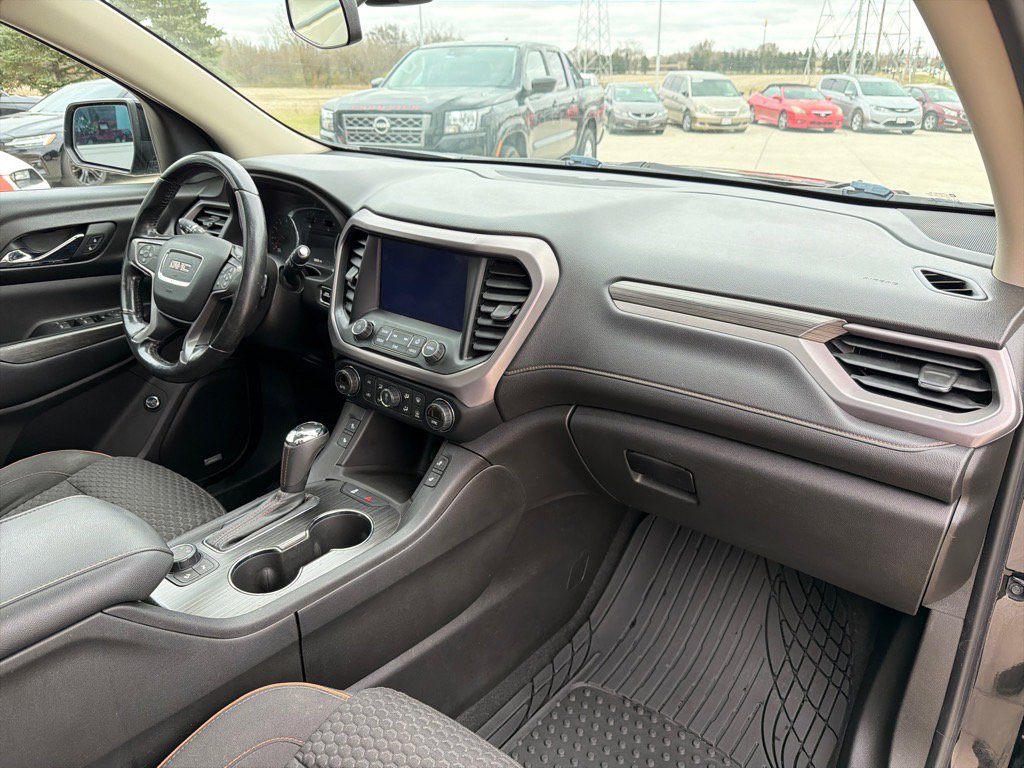 Used 2017 GMC Acadia SLE w/ Driver Alert Package I image 22