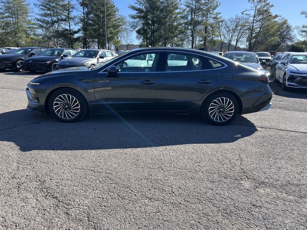 Certified 2025 Hyundai Sonata Limited image 4
