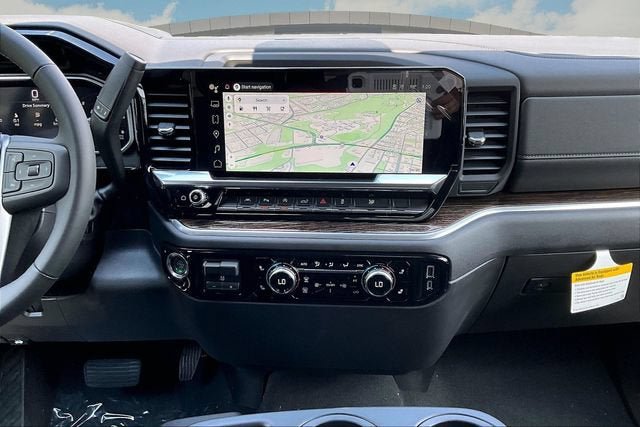 New 2026 GMC Sierra 1500 SLE w/ Preferred Package AWD/4WD image 8