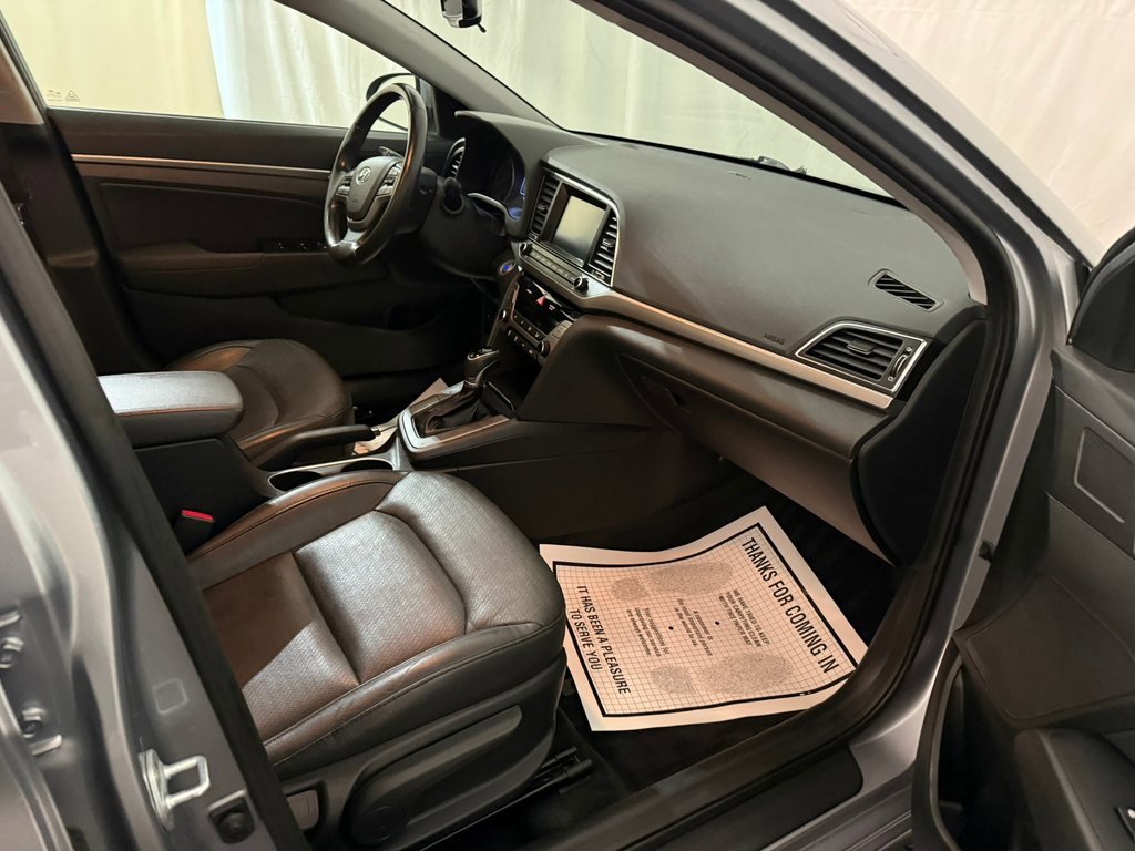 Used 2017 Hyundai Elantra Limited image 27