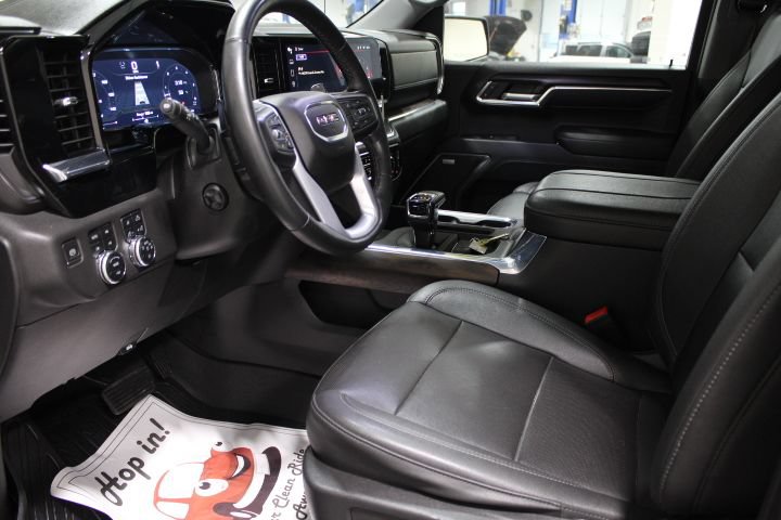 Used 2023 GMC Sierra 1500 SLT w/ SLT Premium Package AWD/4WD image 20