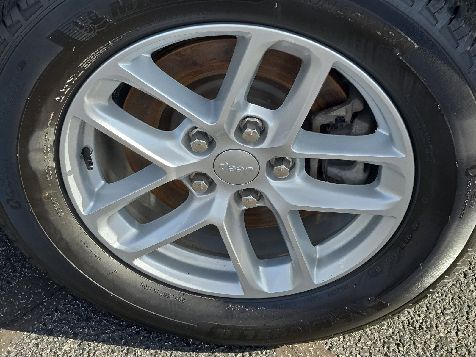 Used 2024 Jeep Grand Cherokee L Laredo image 6