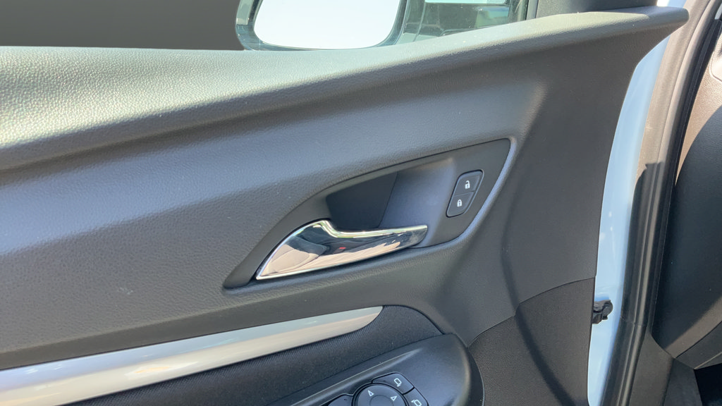 Certified 2023 Chevrolet Bolt EUV LT w/ Comfort Package FWD image 29