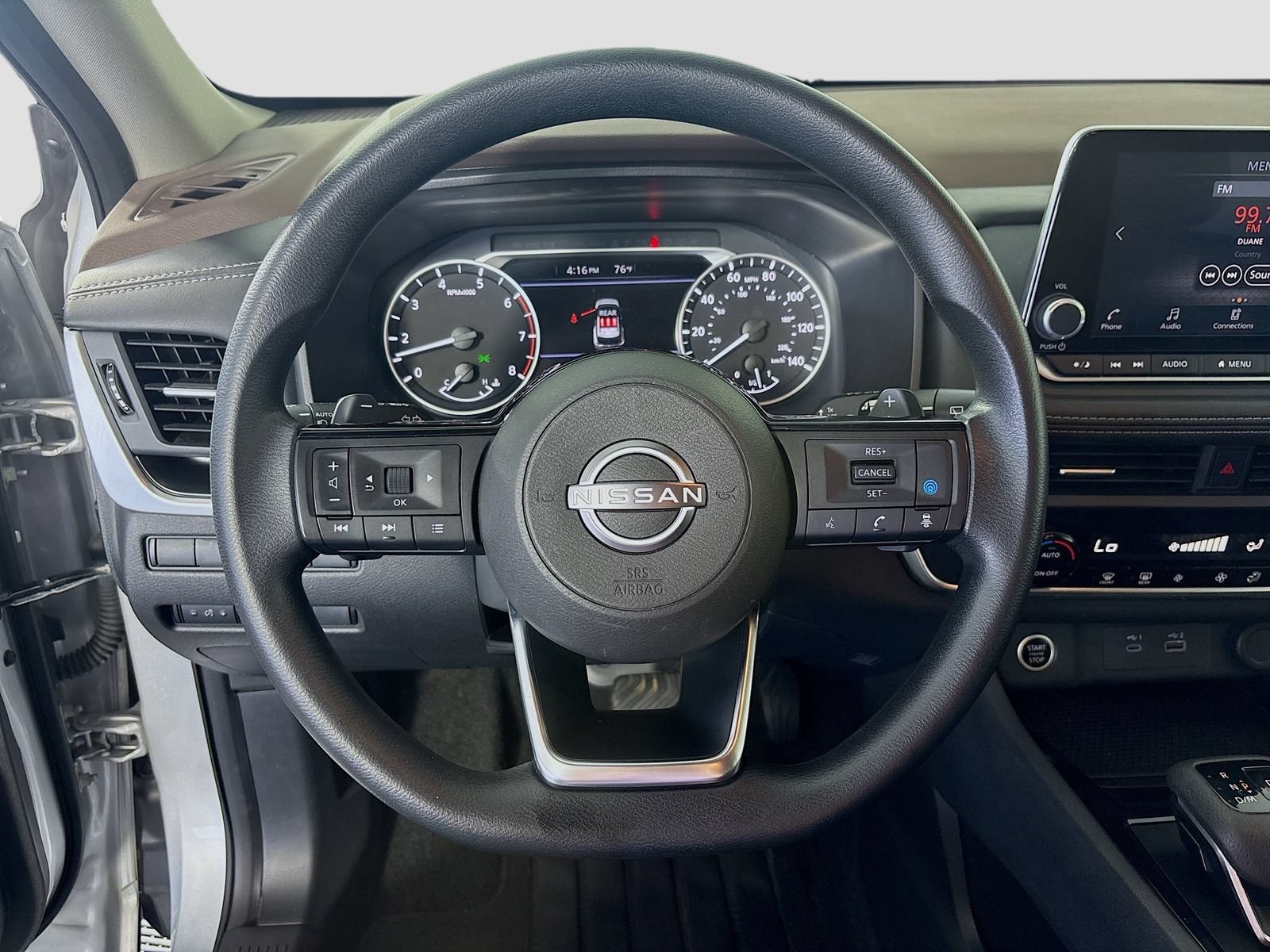Used 2023 Nissan Rogue SV AWD/4WD image 11