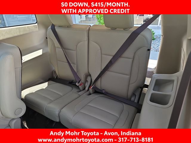 Used 2017 GMC Acadia Denali w/ Technology Package AWD/4WD image 32