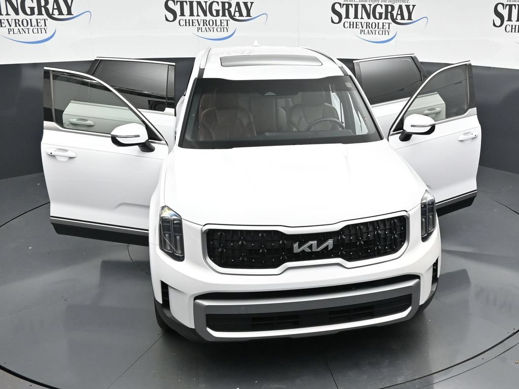 Used 2023 Kia Telluride EX FWD image 34