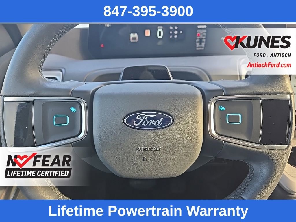 Used 2025 Ford Expedition Active image 28