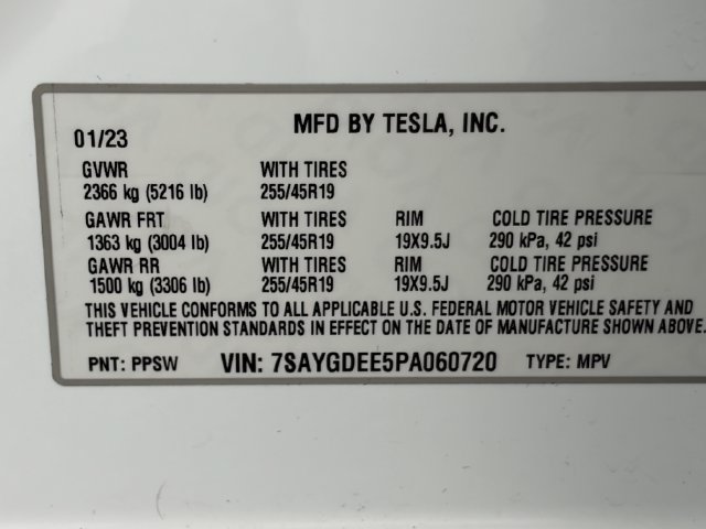 Used 2023 Tesla Model Y Long Range AWD/4WD image 26