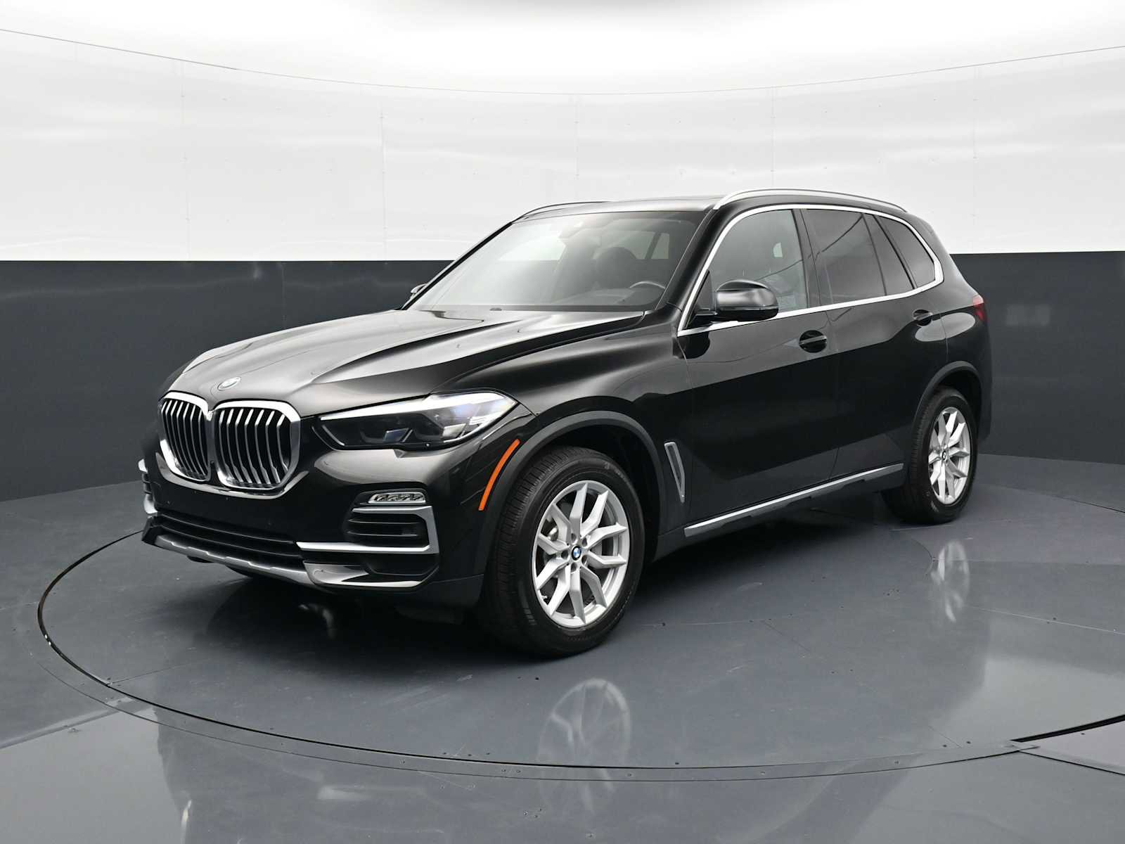Used 2020 BMW X5 sDrive40i w/ Convenience Package RWD image 1
