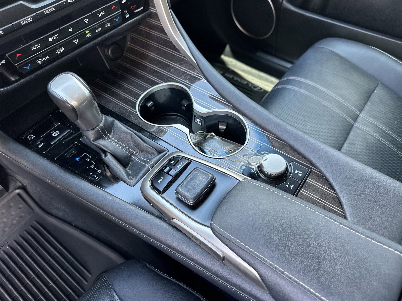 Used 2016 Lexus RX 350 AWD w/ Luxury Package image 29