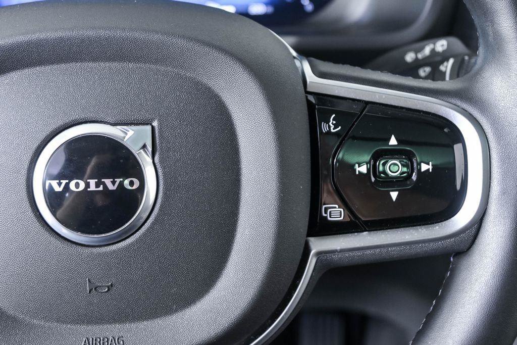 Certified 2026 Volvo XC90 B6 Ultra AWD/4WD image 13