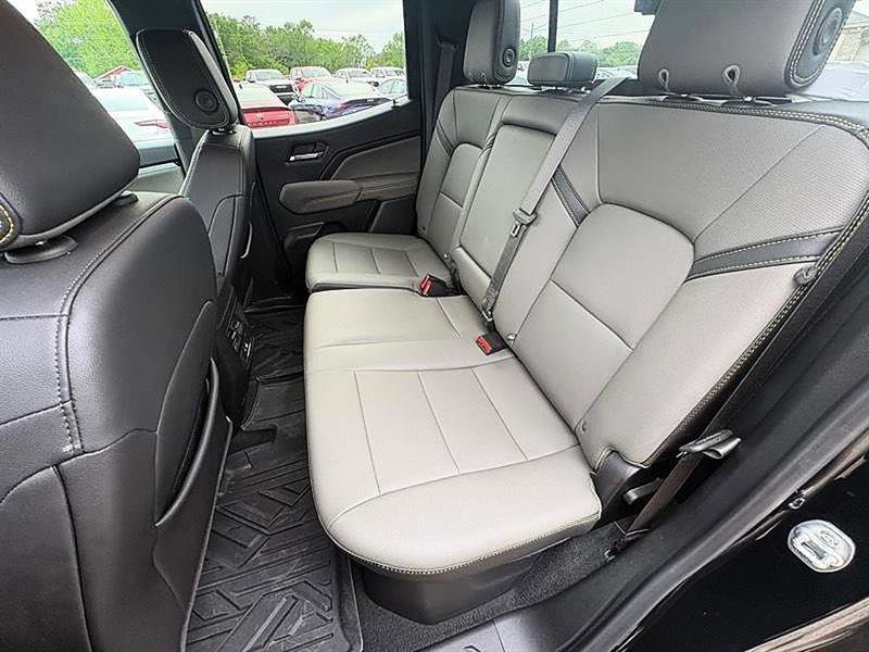 Used 2025 Chevrolet Colorado ZR2 w/ Technology Package AWD/4WD image 53