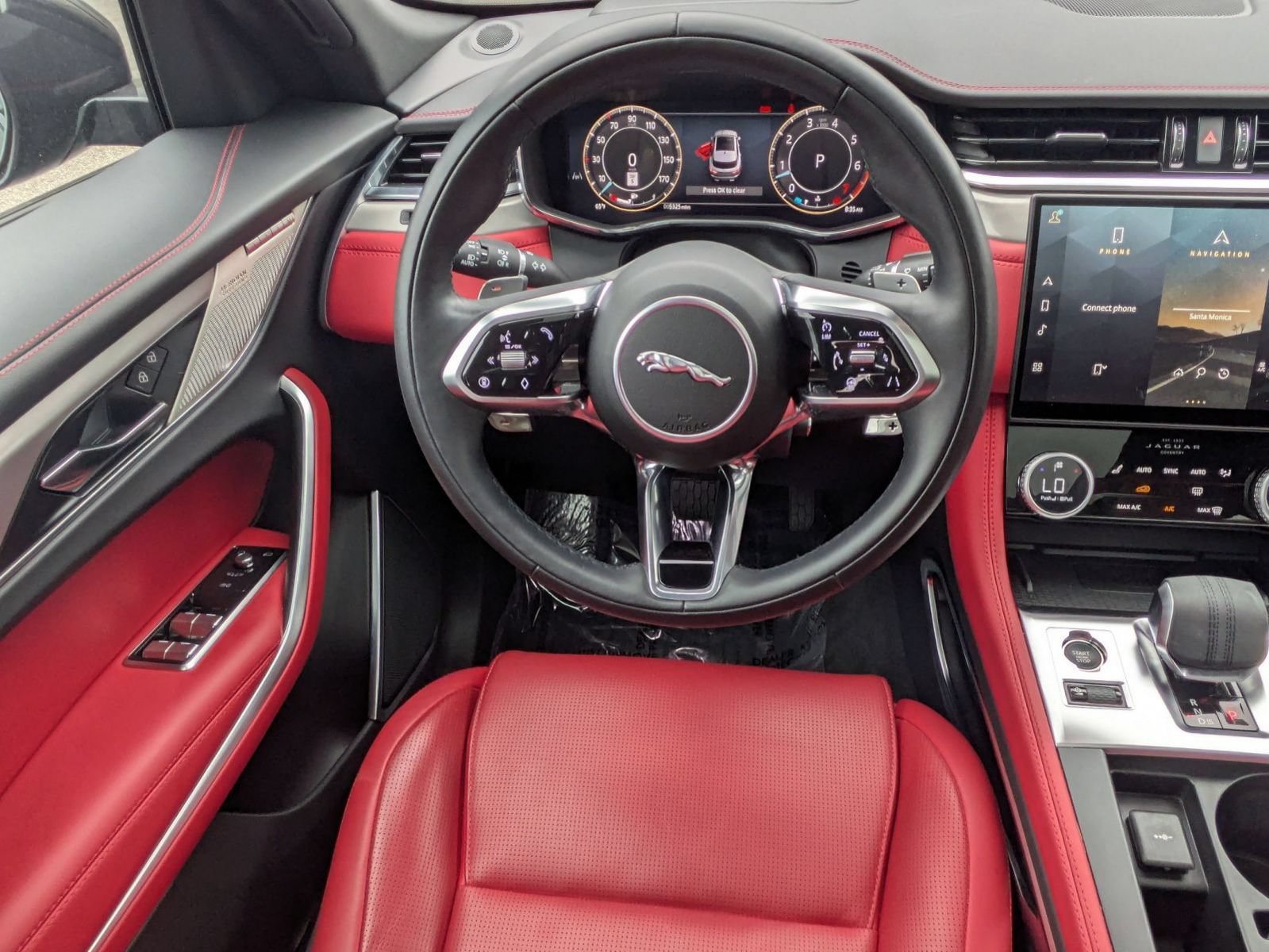 Used 2026 Jaguar F-PACE R-Dynamic S AWD/4WD image 27