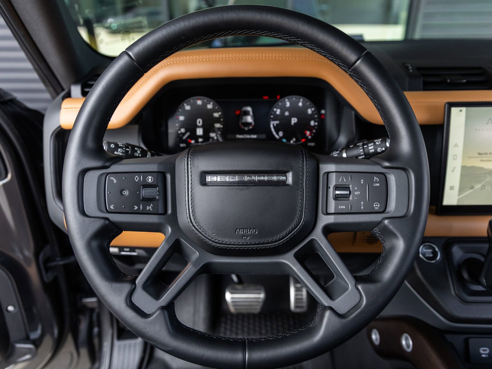 Used 2024 Land Rover Defender 110 X AWD/4WD image 26