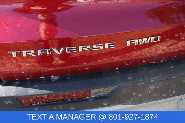 Used 2025 Chevrolet Traverse LT image 8