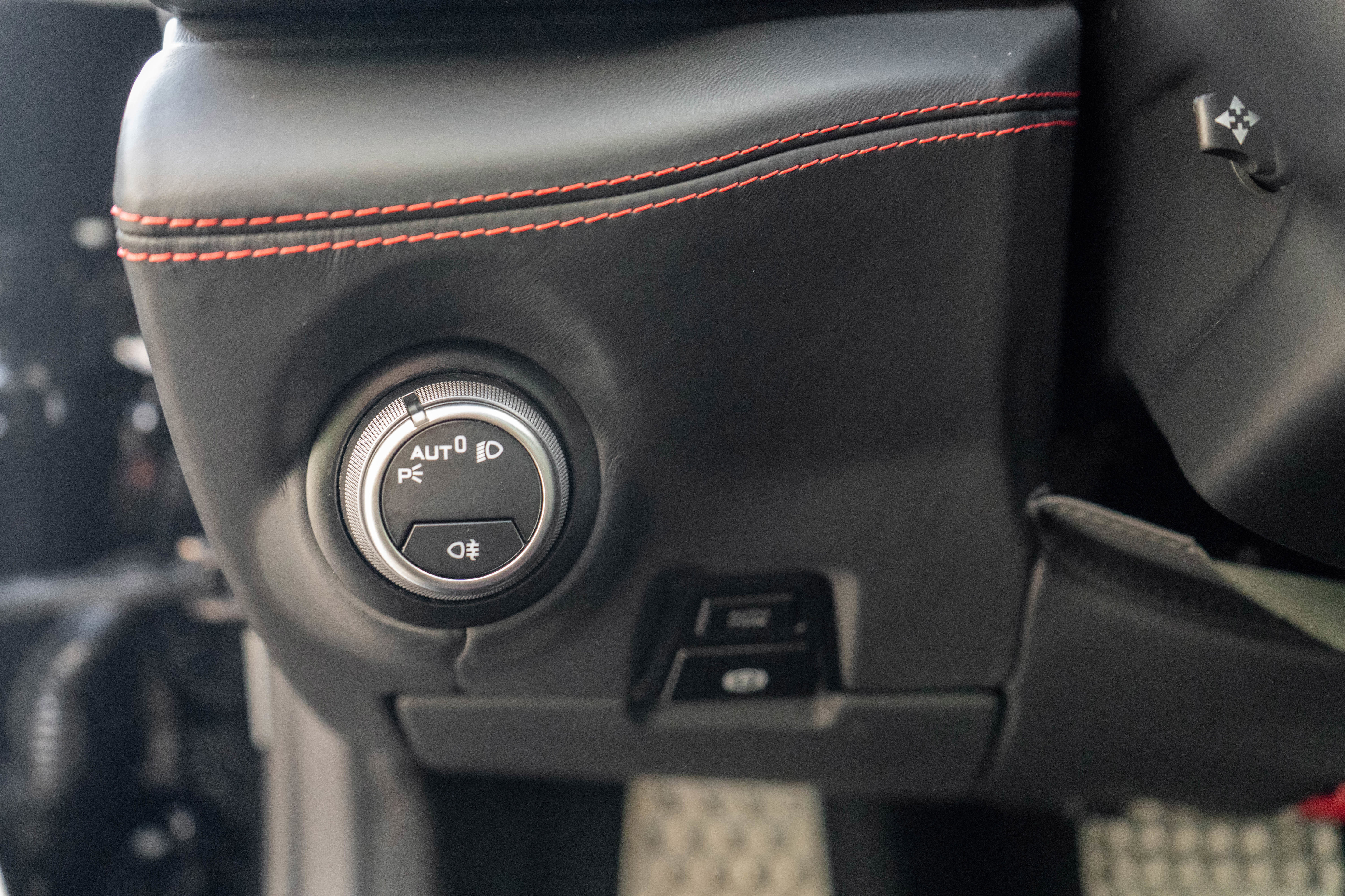 Used 2018 Ferrari GTC4Lusso T image 16