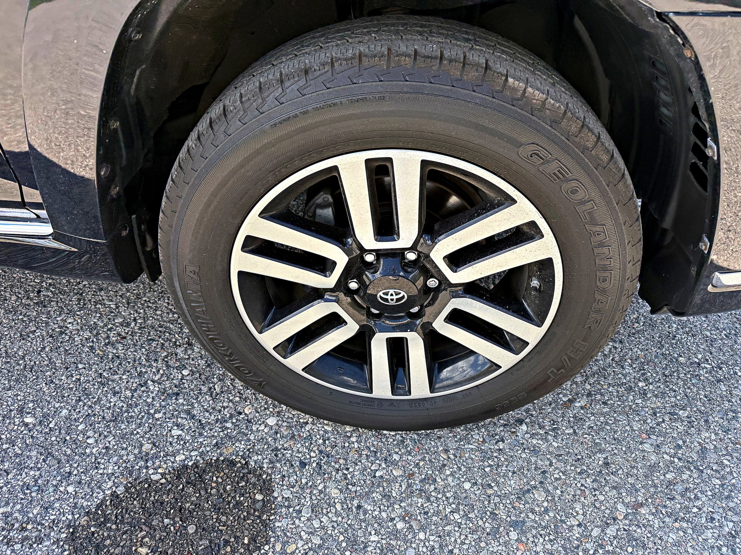 Used 2021 Toyota 4Runner Limited AWD/4WD image 11