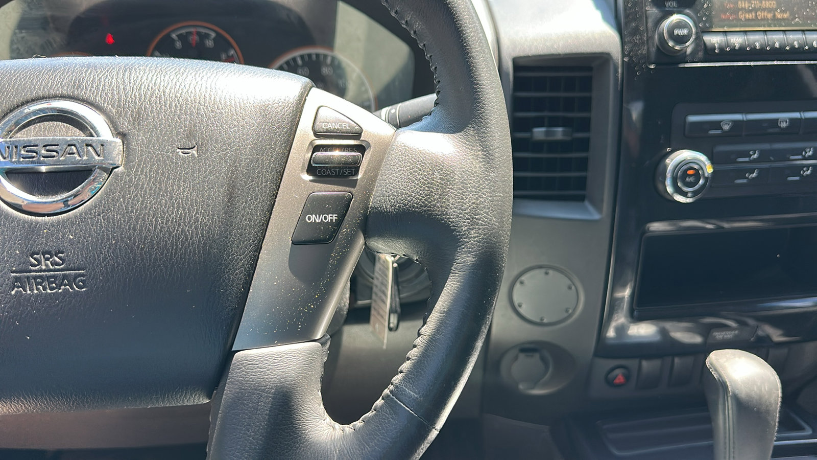 Used 2014 Nissan Titan SV image 17